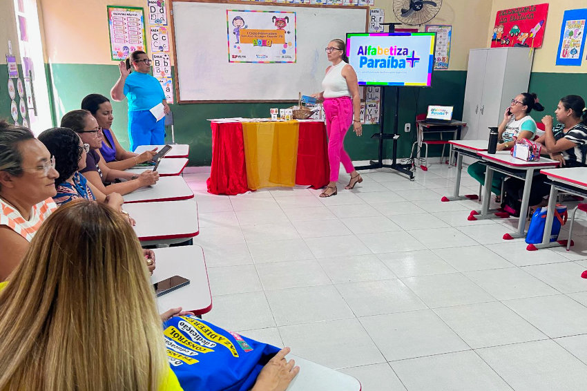 Gestores e professores de São José da Lagoa Tapada participam do I Ciclo Formativo Alfabetiza Mais Paraíba com foco na alfabetização na idade certa